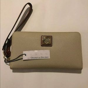 Dooney & Bourke Leather Zip Around Wristlet